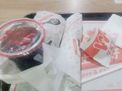-华莱士·炸鸡汉堡(火车站店)
