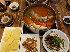 -苗家大院酸汤鱼(贵阳北站店)
