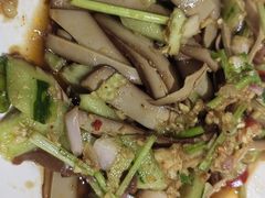 -东北农家院·铁锅炖(莘庄店)