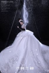 -莫兰迪婚纱摄影
