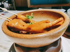 鲍汁鸡脚-点都德·毕德寮