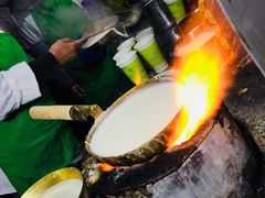 -清真老马家国华牛奶鸡蛋醪糟(正宁路店)