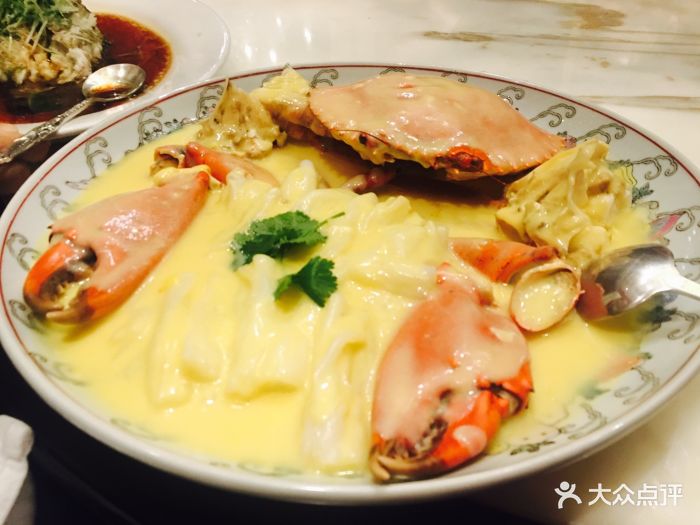 陈年花雕蒸肉蟹伴陈村粉