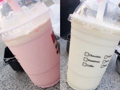 草莓奶昔-The Habit Burger Grill 哈比特汉堡(世博店)