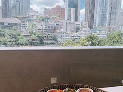 -包整·丝娃娃(一览甲秀楼风景店)