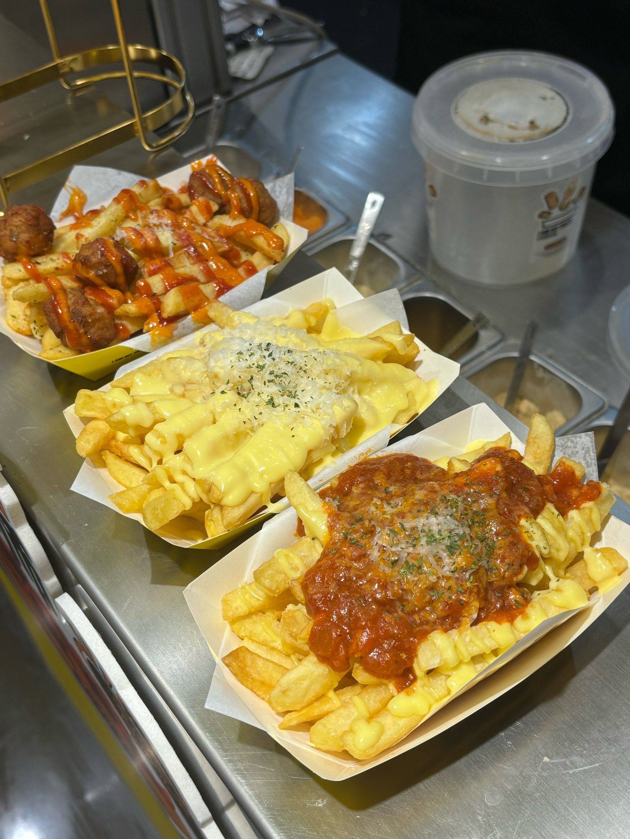 广州首家!芝士瀑布肉酱薯条🍟