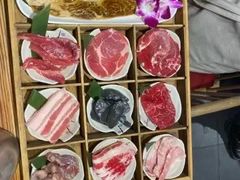 -青瓦炭韩潮烤肉(花园道店)