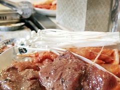 -爱客得牛排海鲜烤肉·火锅自助(春熙路黑金好店)