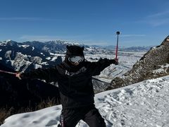 -丝绸之路山地度假区滑雪场