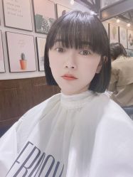 -FRIDAY星期五专业美发沙龙