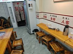 -明姨仔潮汕美食·碳炉猪脚·汕尾牛腩饭·起片鸡煲(起义路店)