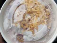 -津椰本·海南正宗椰奶清补凉(店一店)