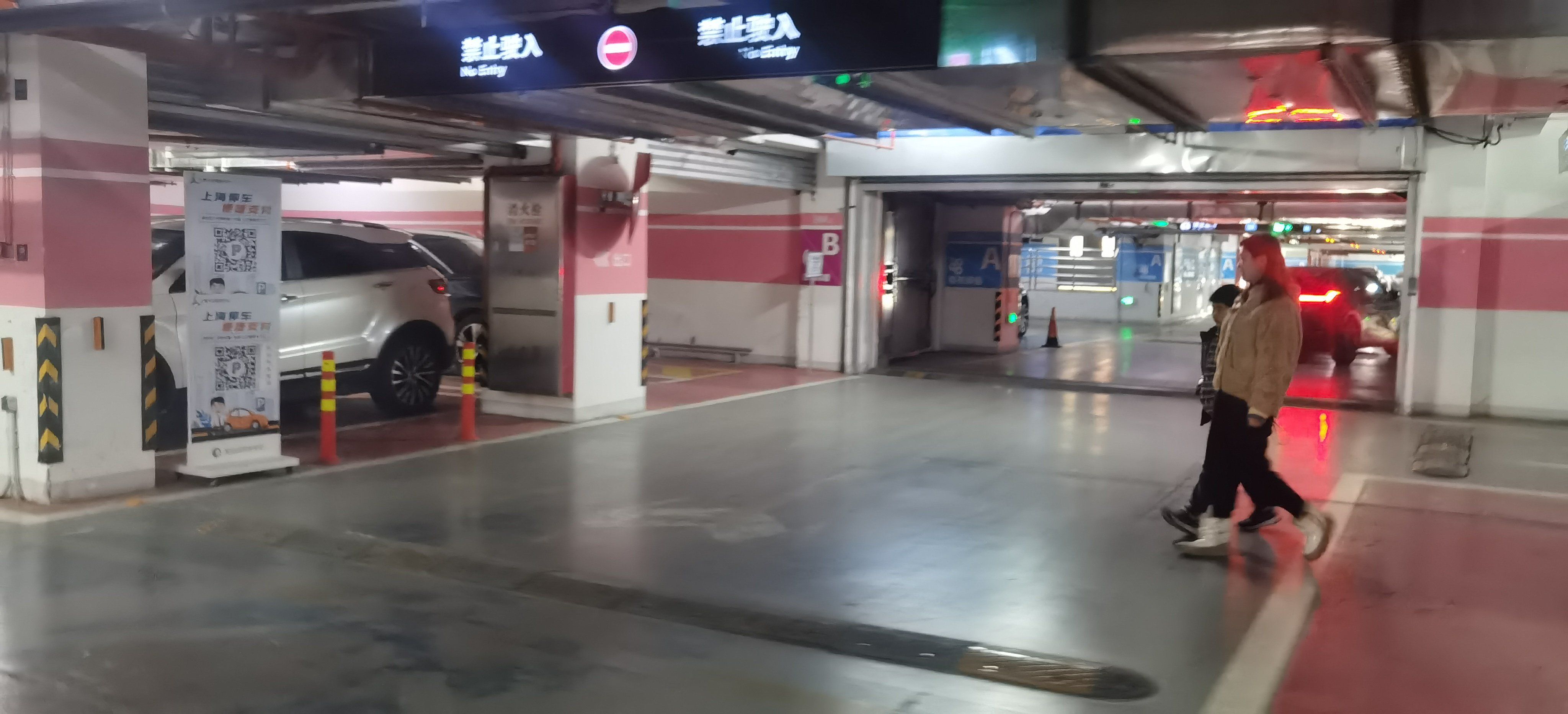 免费停车的商场