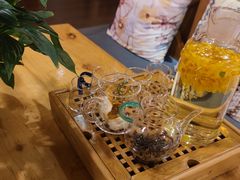 -月亮眼花园餐厅书吧酒吧