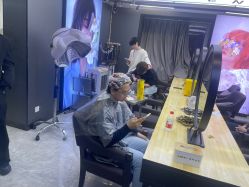 点击看大图 -藤野造型烫发染发