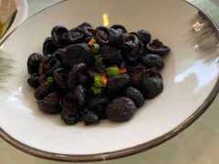 肉汁小香菇-江南村酒家