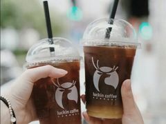 橘金气泡美式-瑞幸咖啡(万科红立方大厦店)