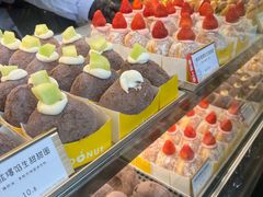 -85度C(生甜甜圈研究工坊·上海松江人民北路店)