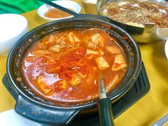 辣白菜豆腐汤-屋里家延边朝鲜族冷面(南园店)