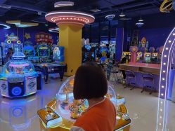 -开心巴士(世纪东方商业广场店)