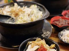 -丽虹云南过桥米线(兴工街店)