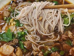 -啊墨江牛烂烀米线