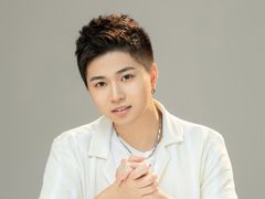 -肆俩肖像STUDIO(宝山万达店)