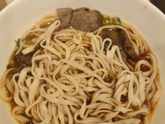 甄选牛肉面-康师傅私房牛肉面(马泉营奥莱店)