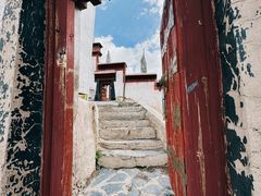 -比如骷髅墙景区