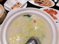 -皇城根·鲁菜济南菜·吊炉烤鸭·炒鸡鱼头(济南旗舰店)