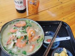 -珍记海鲜粥·海鲜粉