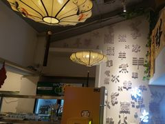 -毛辣果·贵州红酸汤牛肉火锅(西单店)