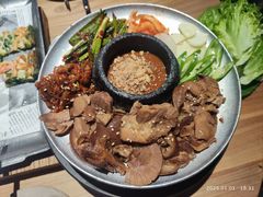 -KimPro 辛普乐概念韩餐