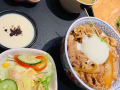 -牛気·越光米牛肉饭(水游城店)