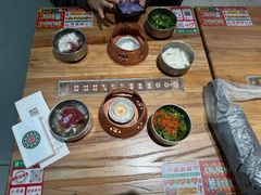 -成都你六姐·牛肉冒菜(信泰中心商场店)