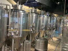 -40+精酿啤酒俱乐部(国投财富广场店)