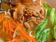 山珍菌菇圆粉-百春原湖南牛肉粉(百联世纪店)