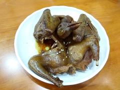 卤水乳鸽-煲煲掂风味煲仔饭餐厅(西区店)