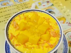 杨枝甘露-广信牛奶甜品世家(台东店)