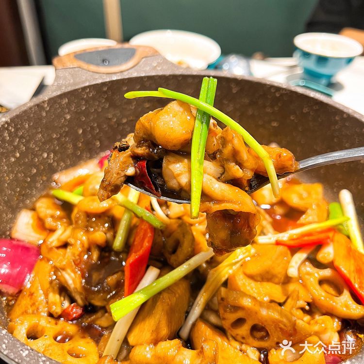 广州首家象拔蚌火锅店-实现象拔蚌自由