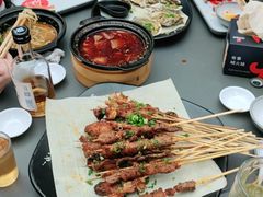 -何师烧烤Pro ·江湖川菜·小龙虾·精酿(太古里旗舰店)