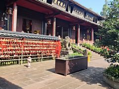 -峨眉山报国寺