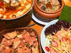 -老滇山寨•云南特色菜•地方菜•民族风情歌舞表演(金碧店)