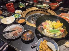 -山川小町·极番烧肉(新地假日广场店)