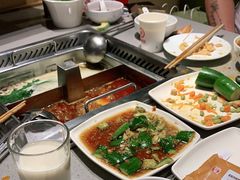 -海底捞火锅(金山百联店)