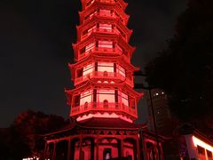 -绳金塔