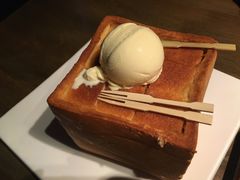 面包诱惑-童年小筑餐厅(申花路店)