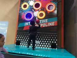 -动力星球家庭亲子游乐中心