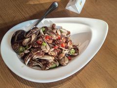 -海派美食·家宴海鲜青岛菜·石锅鲽鱼头(东方城店)