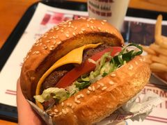 -The Habit Burger Grill 哈比特汉堡(复兴soho店)